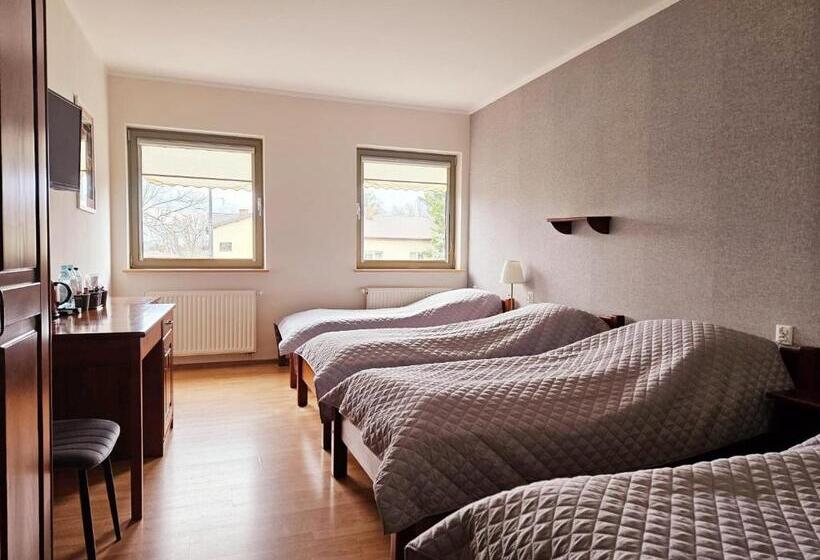 Четырехместный Номер Стандарт, Restauracja Hotel Przystan