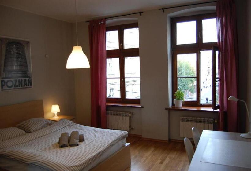 اتاق استاندارد, U Romana