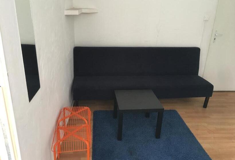 اتاق استاندارد با بالکن, U Romana