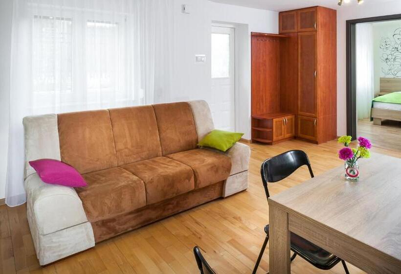 Apartamento 2 Dormitórios, Villa Margo