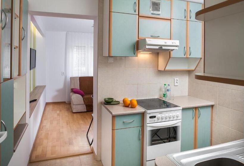 Apartamento 2 Dormitórios, Villa Margo