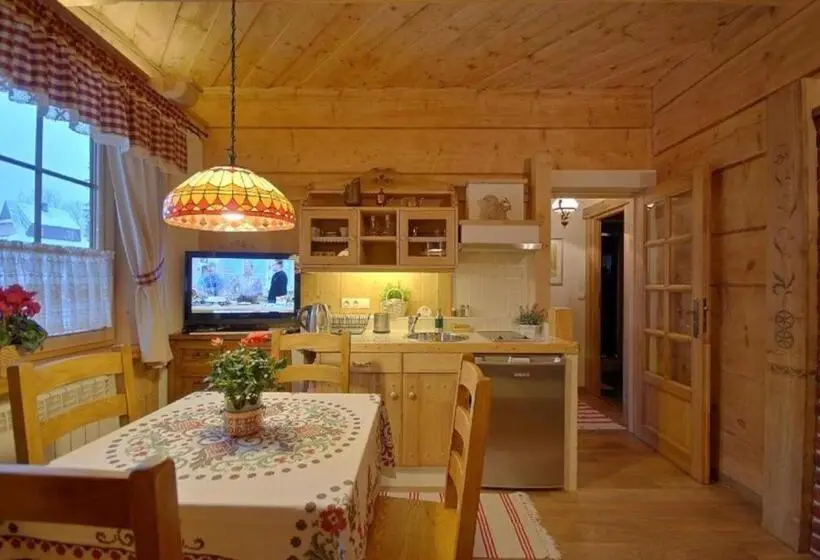 Perhehuoneisto, Bambi Cottage