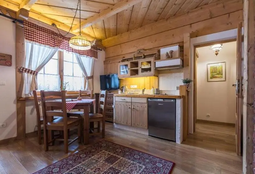 Perhehuoneisto, Bambi Cottage