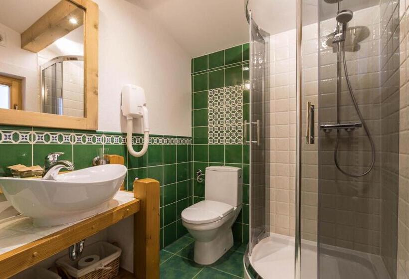 Семейные Апартаменты, Bambi Cottage