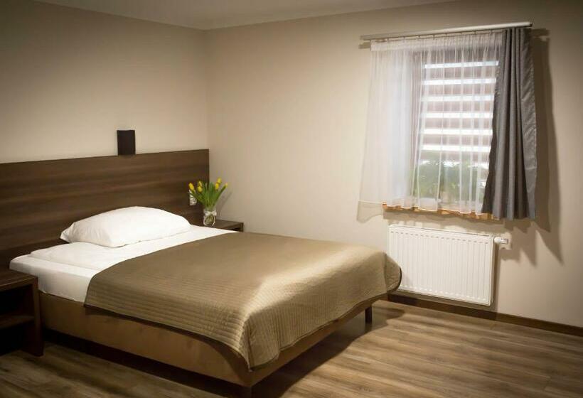 Номер Deluxe, Apartamentowiec Kuźniar