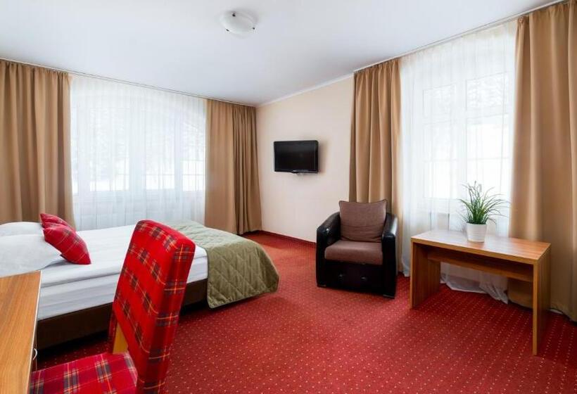 스탠다드 스튜디오, Leśny Dwór