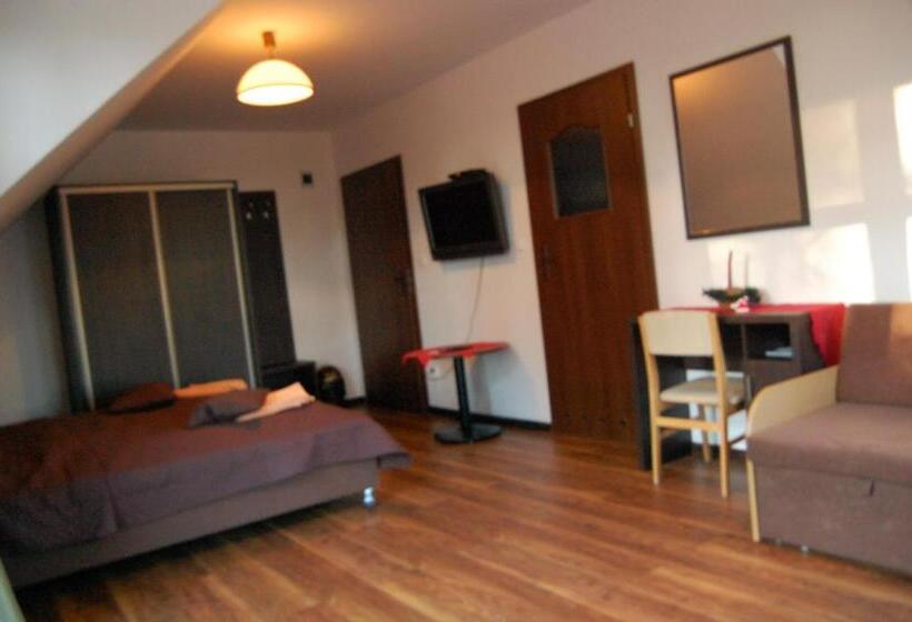חדר משפחתי, Rezydencja Nad Wigrami Standard & Comfort Rooms