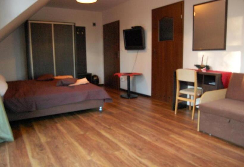 Семейный Номер, Rezydencja Nad Wigrami Standard & Comfort Rooms