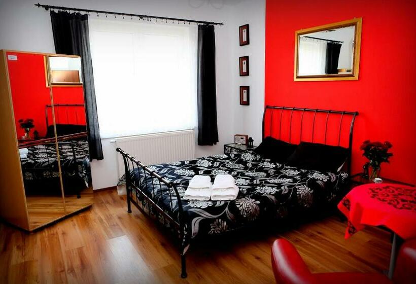 Cameră Standard, Rezydencja Rowita