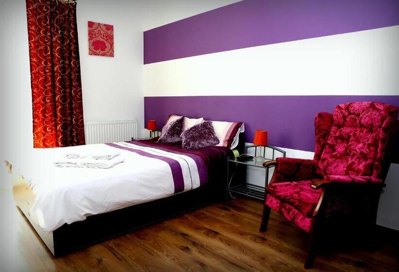 Cameră Standard, Rezydencja Rowita