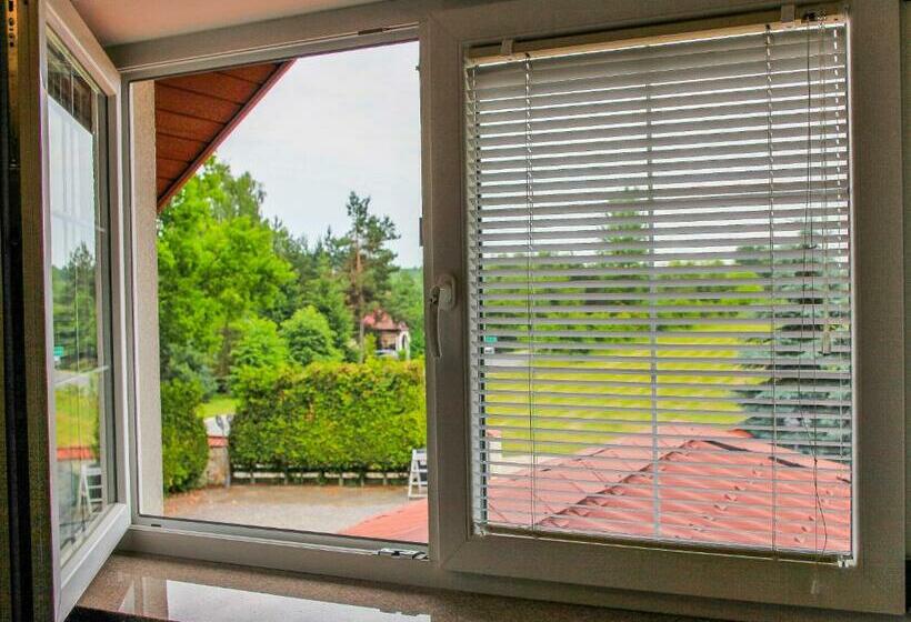 اتاق استاندارد چهار تخته, Willa Kazimiera