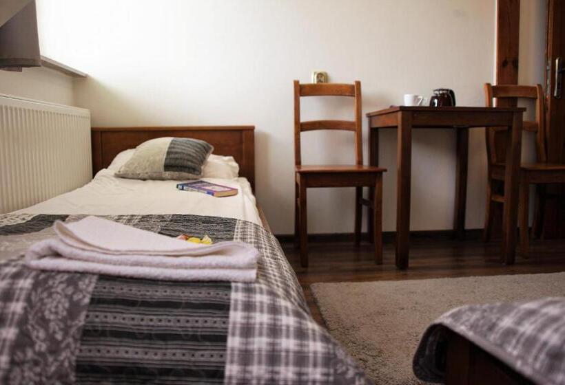 Apartamento 1 Dormitório, Willa Kazimiera