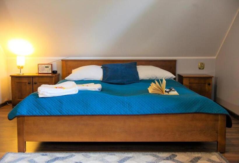 اتاق لوکس, Willa Kazimiera