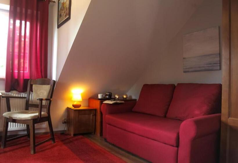Apartamento 1 Dormitório, Willa Kazimiera