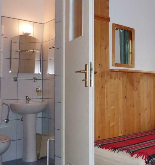 غرفة قياسية مطلة على الجبل, Willa Litka