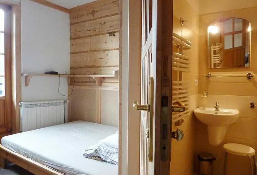 Comfort-huone, Willa Litka
