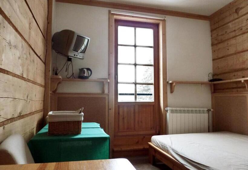 غرفة كومفورت, Willa Litka