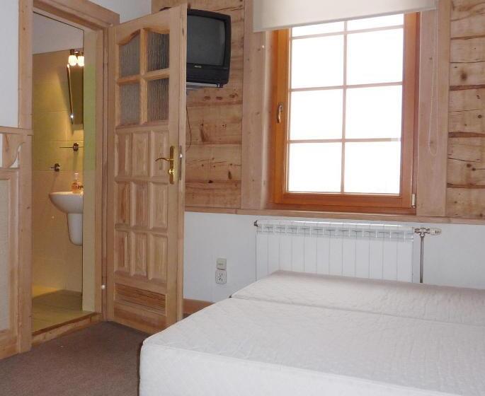 غرفة كومفورت, Willa Litka