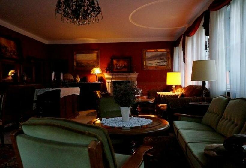 חדר סטנדרט, Willa Marysin