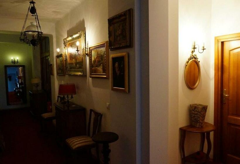 חדר סטנדרט, Willa Marysin