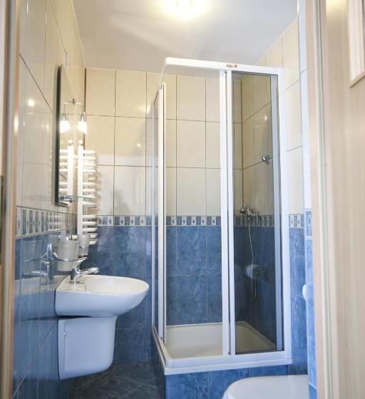 Quarto Triplo Estandar, Willa Park