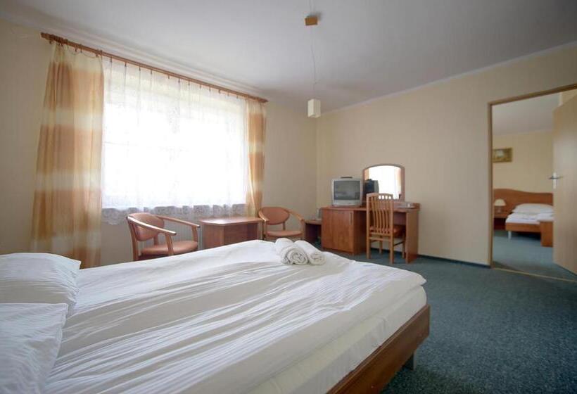 Quarto Triplo Estandar, Willa Park