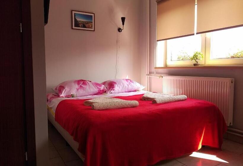 Номер Стандарт, Hostel Bazar