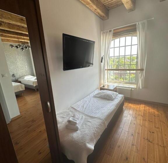 اتاق لوکس سه تخته, Hostel Międzynarodowe Centrum Spotkań Młodzieży