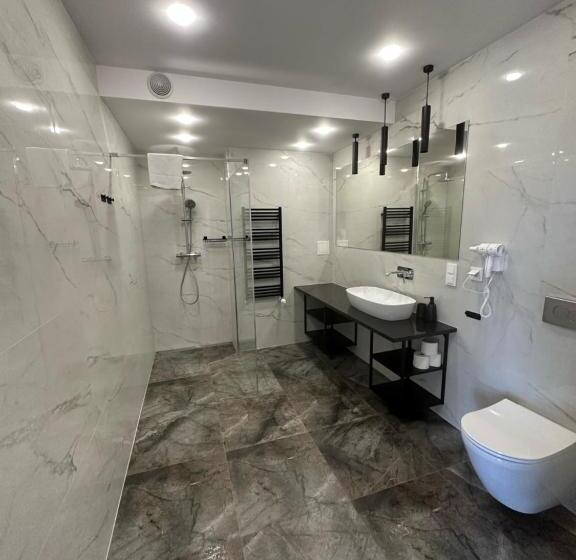 اتاق لوکس سه تخته, Hostel Międzynarodowe Centrum Spotkań Młodzieży