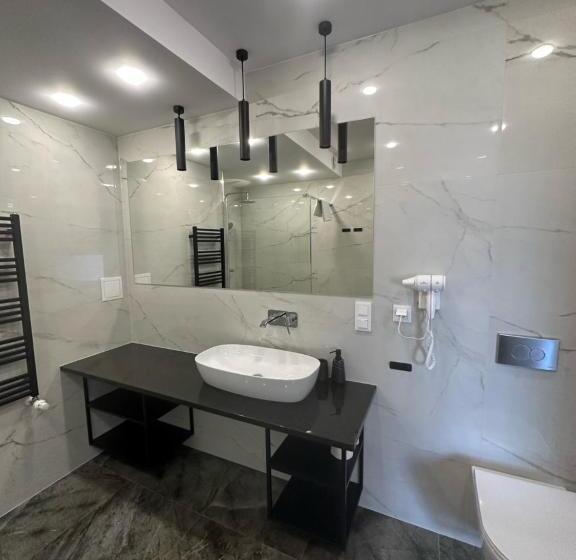 اتاق لوکس سه تخته, Hostel Międzynarodowe Centrum Spotkań Młodzieży