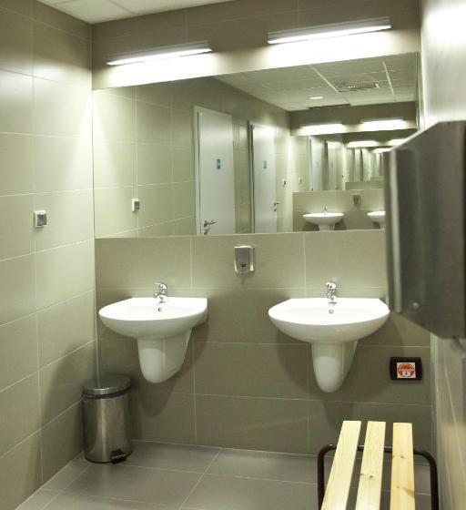 تختخواب در اتاق مشترک, Hostel Międzynarodowe Centrum Spotkań Młodzieży