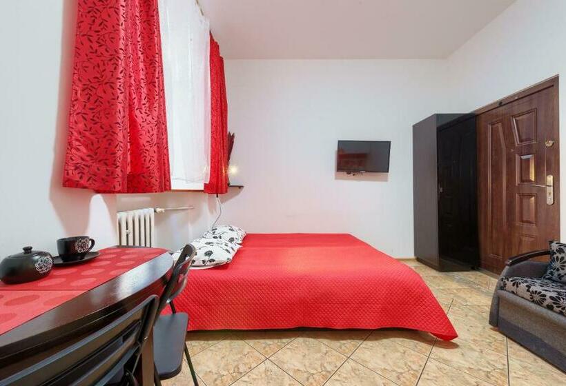 标准工作室, Hostelswidnicka24