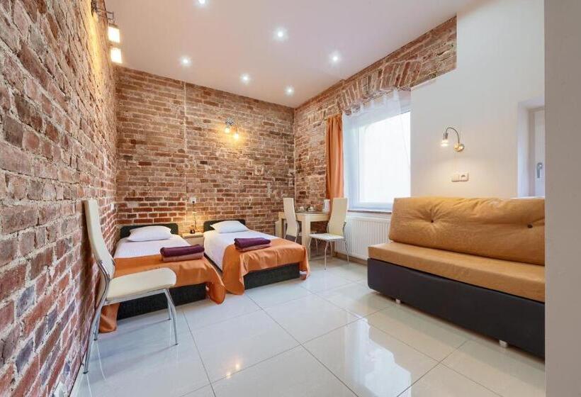 四人标准间, Hostelswidnicka24