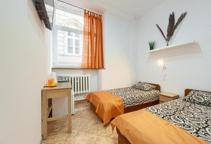 Номер Стандарт, Hostelswidnicka24