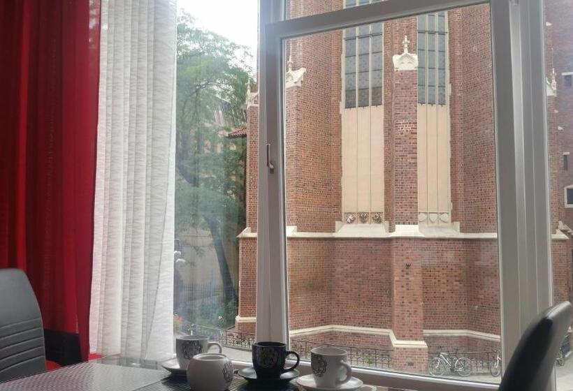 Студия Стандарт, Hostelswidnicka24