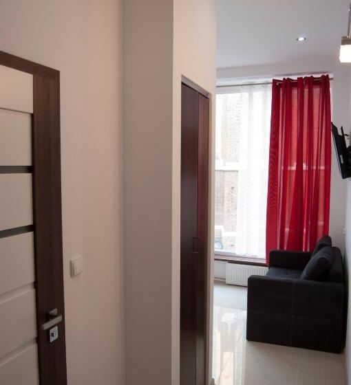Студия Стандарт, Hostelswidnicka24