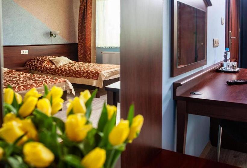 4인용 스탠다드 룸, Irys