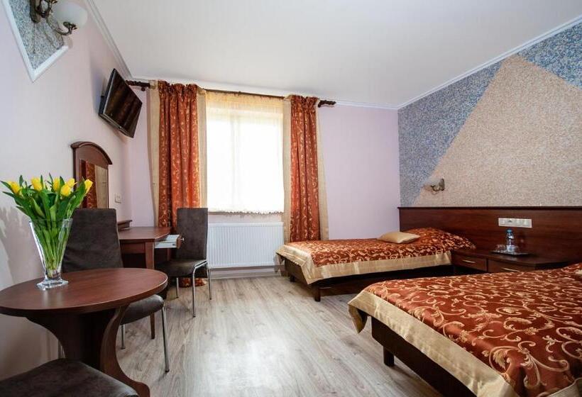 4인용 스탠다드 룸, Irys