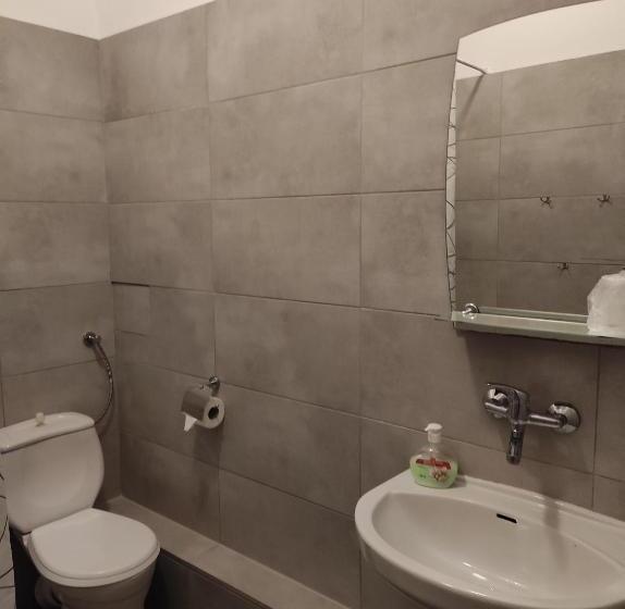 اتاق استاندارد چهار تخته, Olimpik Park