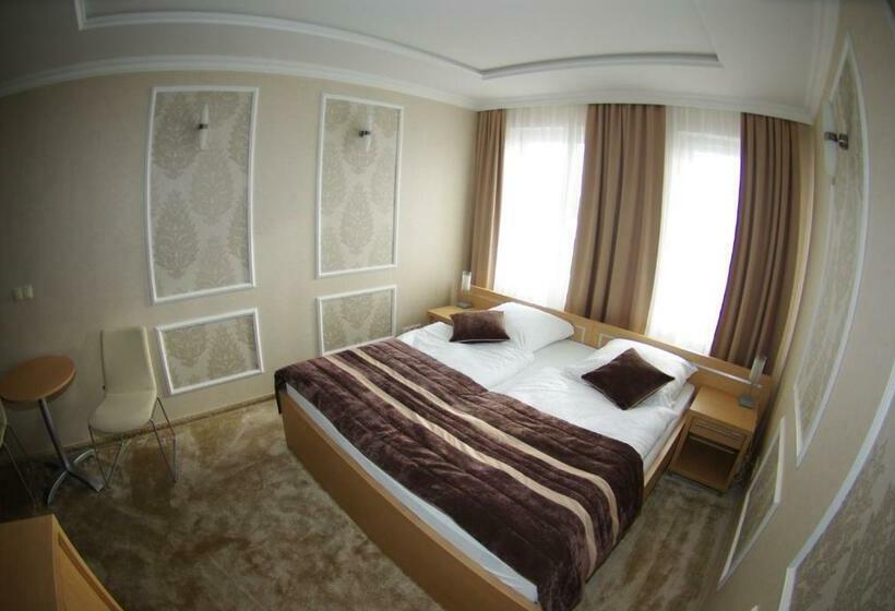 חדר סטנדרט, Pod Złotą Koroną