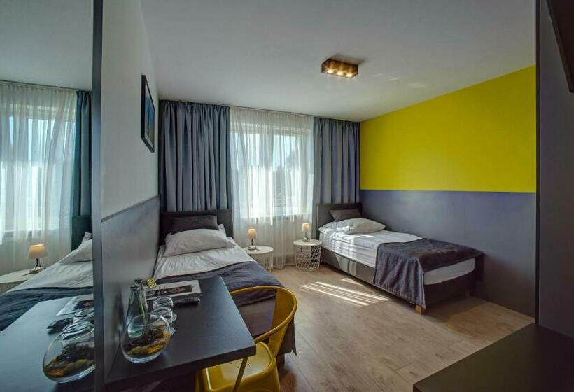 标准间, Wiki Sanok Events & Bowling