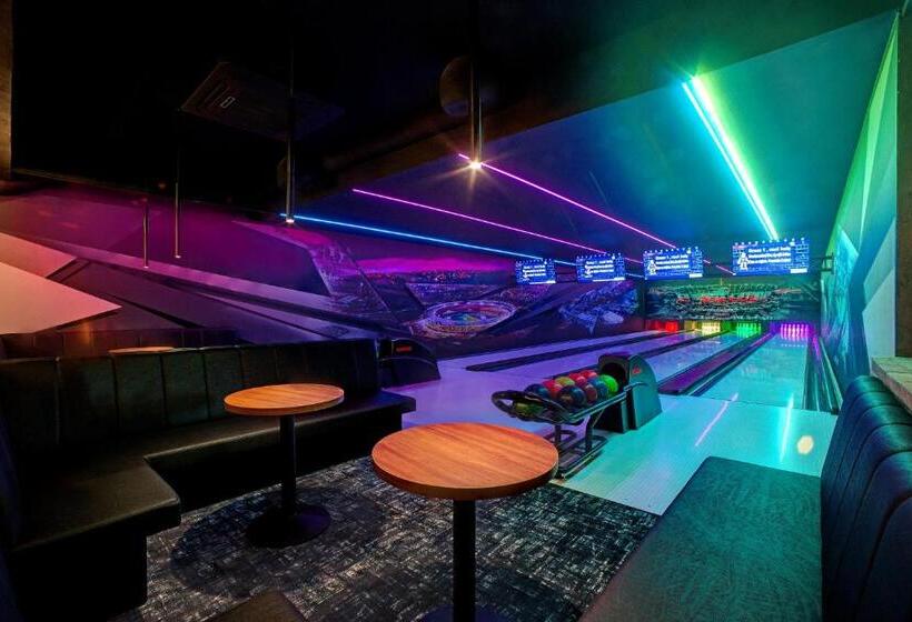 高级大房间, Wiki Sanok Events & Bowling