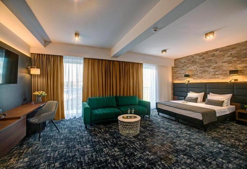 带1个卧室的高级公寓, Wiki Sanok Events & Bowling