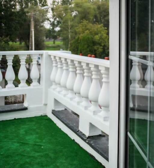 اتاق استاندارد سه نفره, Magic Garden Hostel