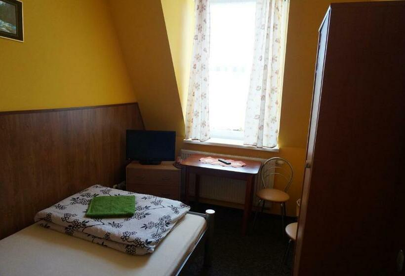 חדר סטנדרט יחיד, Miltex