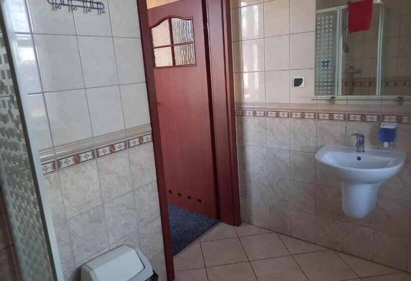 Четырехместный Номер Стандарт, Miltex