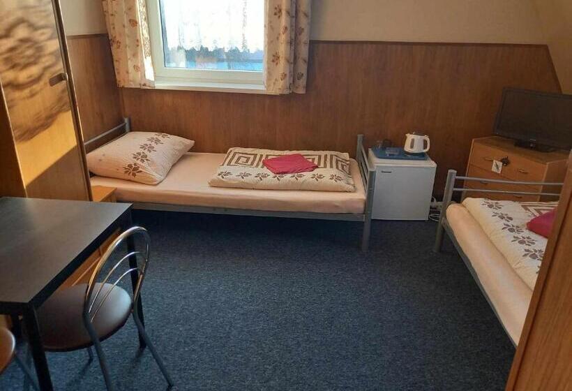 חדר סטנדרט, Miltex