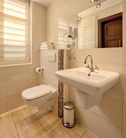 اتاق استاندارد چهار تخته, Chata Rybacka Saule