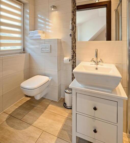 اتاق استاندارد سه نفره, Chata Rybacka Saule