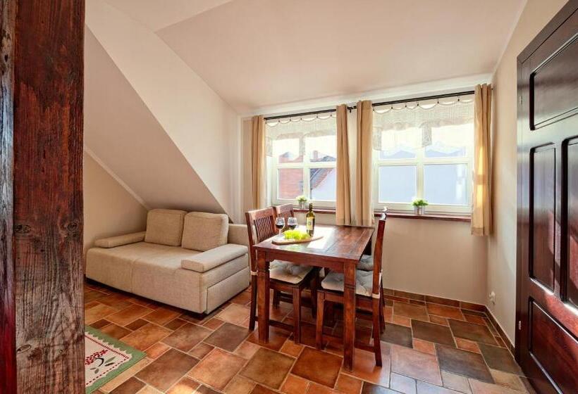 اتاق استاندارد سه نفره, Chata Rybacka Saule